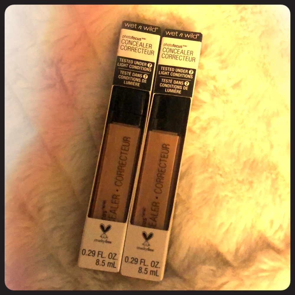 2 Wet N Wild PhotoFocus Concealer Correcteur